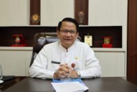 Kepala BKPSDM Kabupaten Tangerang, Hendar Herawan di ruang kerjanya. (Foto: Istimewa).