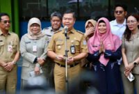 Pemprov DKI Jakarta mulai menyalurkan Makan Bergizi Gratis (MBG) sebanyak 2.987 paket makanan ke sebelas sekolah dikawasan Palmerah, Jakarta Barat. (Foto: Istimewa).