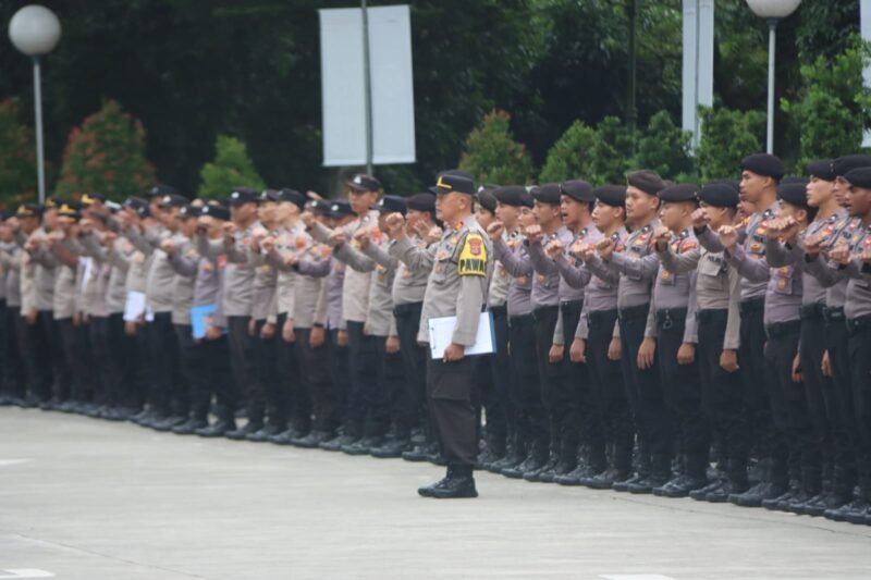 Wakapolresta Tangerang Pimpin Apel Pagi : Tekankan Disiplin dan Profesionalisme dalam Pelayanan Masyarakat
(foto:Suararealitas.co/Lx)