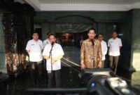 Mendagri dan Kepala BPPIK seusai menggelar rapat terbatas. (Foto: Istimewa).