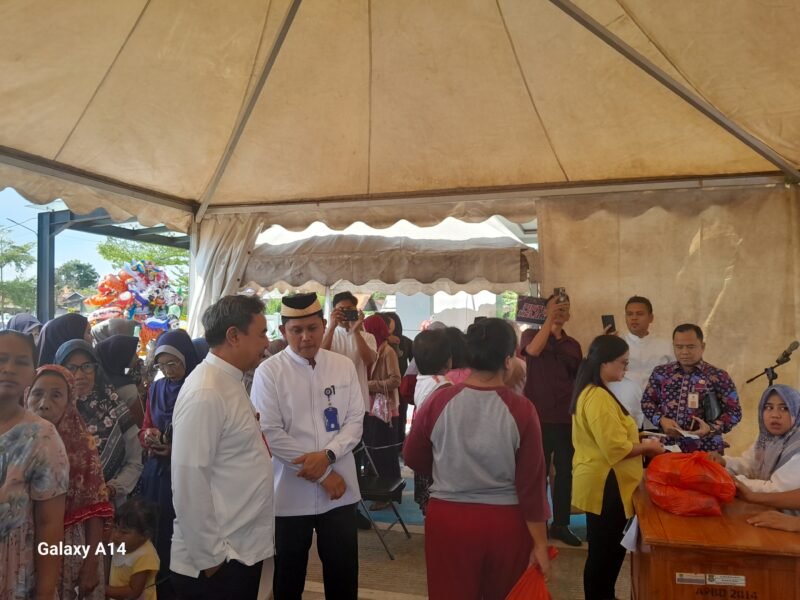 Camat Jayanti H. Yandri Permana S.STP  menyampaikan rasa syukur, karena dalam pelaksanaannya masyarakat sangat tertib dan antusias pada program Gerakan Pasar Murah (GPM) jelang Idul fitri 1446 Hijiriah.(foto:Ekslusif/Suara realitas.co)