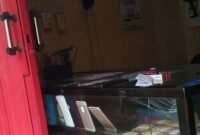Salah satu toko di Bekasi yang kedapatan menuai protes sehingga tak sedikit warga sekitar yang resah dengan adanya transaksi jual beli pil haram bermodus konter ponsel itu. (Foto: news.devilo.co).