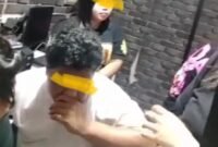 Beberapa terduga PSK dan pengedar minuman keras di kawasan Wisma Mas berhasil diamankan Polsek Pasar Kemis. (Foto: Dok.Istimewa).