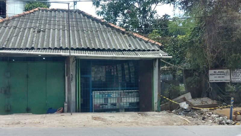 Toko kosmetik yang dikelola perantau asal Aceh di Bekasi Utara, Kota Bekasi yang menjual obat keras tanpa nomor izin edar. (Foto: news.devilo.co).
