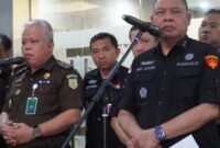 Kejagung usai periksa 3 saksi atas kasus dugaan suap dan gratifikasi di Pengadilan Negeri Jakarta Pusat. (Foto: Istimewa).