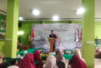 TERPANTAU: Ponpes Nurul Hidayah luluskan 14 santri putri, Ustadz mengatakan bahwa kalian akan diuji di tengah masyarakat!. (Foto: Istimewa).