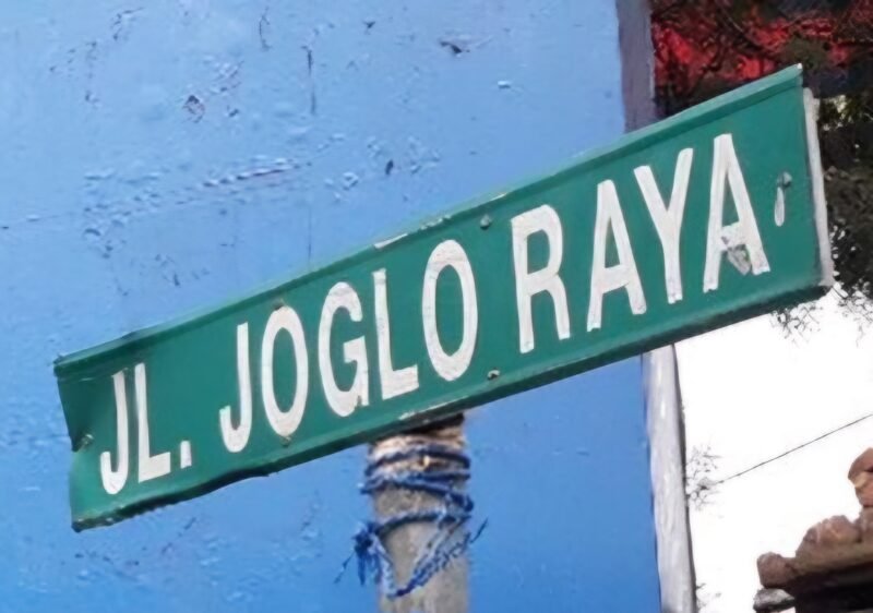 POTRET: salah satu ruas jalan yang berencana diperluas oleh Pemkot Jakbar guna atasi kemacetan. (Foto: Kompas/Ist).