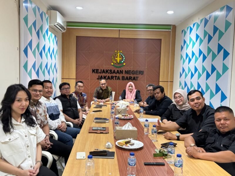 POTRET: kolaborasi DPD KAI DKI Jakarta bersama Kejari Jakarta Barat dalam wujudkan program Asta Cita Presiden Prabowo Subianto. (Foto: Istimewa).