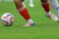 POTRET: ilustrasi sepak bola. (Foto: ANTARA FOTO/Iggoy el Fitra/YU).