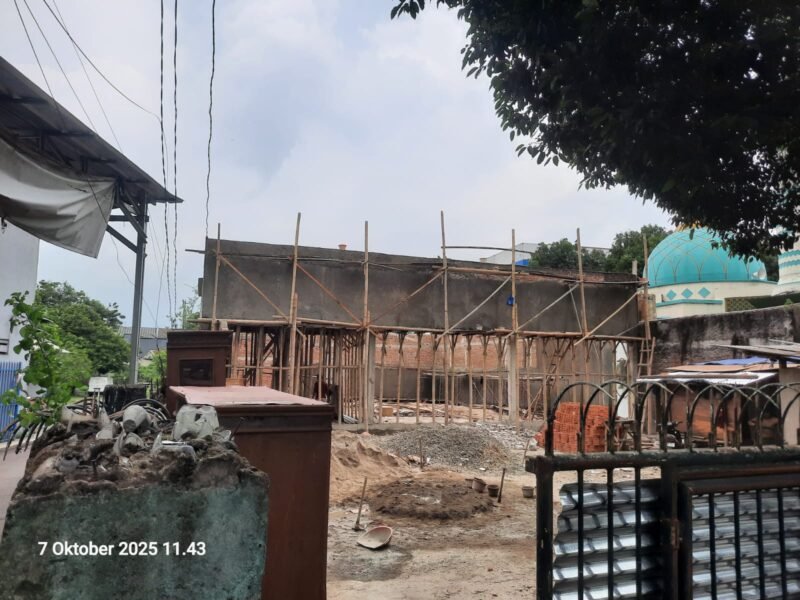 pembangunan yang rencananya untuk Toko Waralaba (Indomaret) di Kelurahan Mekarsari, Neglasari, Kota Tangerang diduga tak miliki Pesetujuan Bangunan Gedung (PBG), Selasa (07/10/2025)