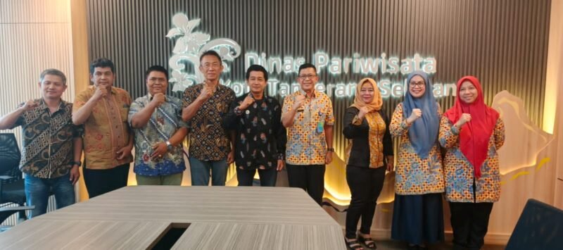 Dinas Pariwisata Kota Tangerang Selatan (Disbudpar) menerima kunjungan silaturahmi dari jajaran pengurus Persatuan Wartawan Indonesia (PWI) Kota Tangerang Selatan, Kamis 9 Oktober 2025