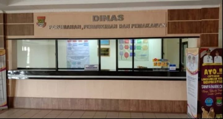 Ketidakhadiran Kepala Dinas saat dimintai konfirmasi semakin menambah daftar pertanyaan publik