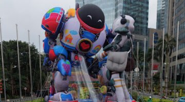 Film Pelangi di Mars “Keliling Langit Indonesia” Lewat Balon Raksasa Jelang Rilis Lebaran 2026