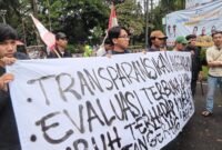 Koordinator FAM Tangerang, Akbar Ridho, menegaskan tema “Melayani Tanpa Henti” harus dibuktikan lewat capaian nyata.
“Banjir masih terjadi di Ciledug, Cipondoh, Karang Tengah, hingga Periuk.