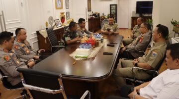 Kapolres Priok Hadiri Rapat Forkopimko Jakarta Utara, Bahas Koordinasi, Perkuat Sinergi Pengamanan Ramadhan & Antisipasi Gangguan Kamtibmas
